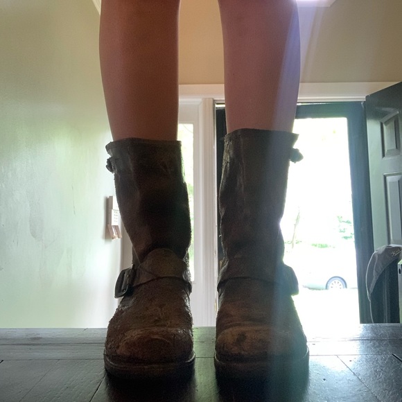 FRYE Distressed Brown Cowgirl Boots! - Picture 4 of 8